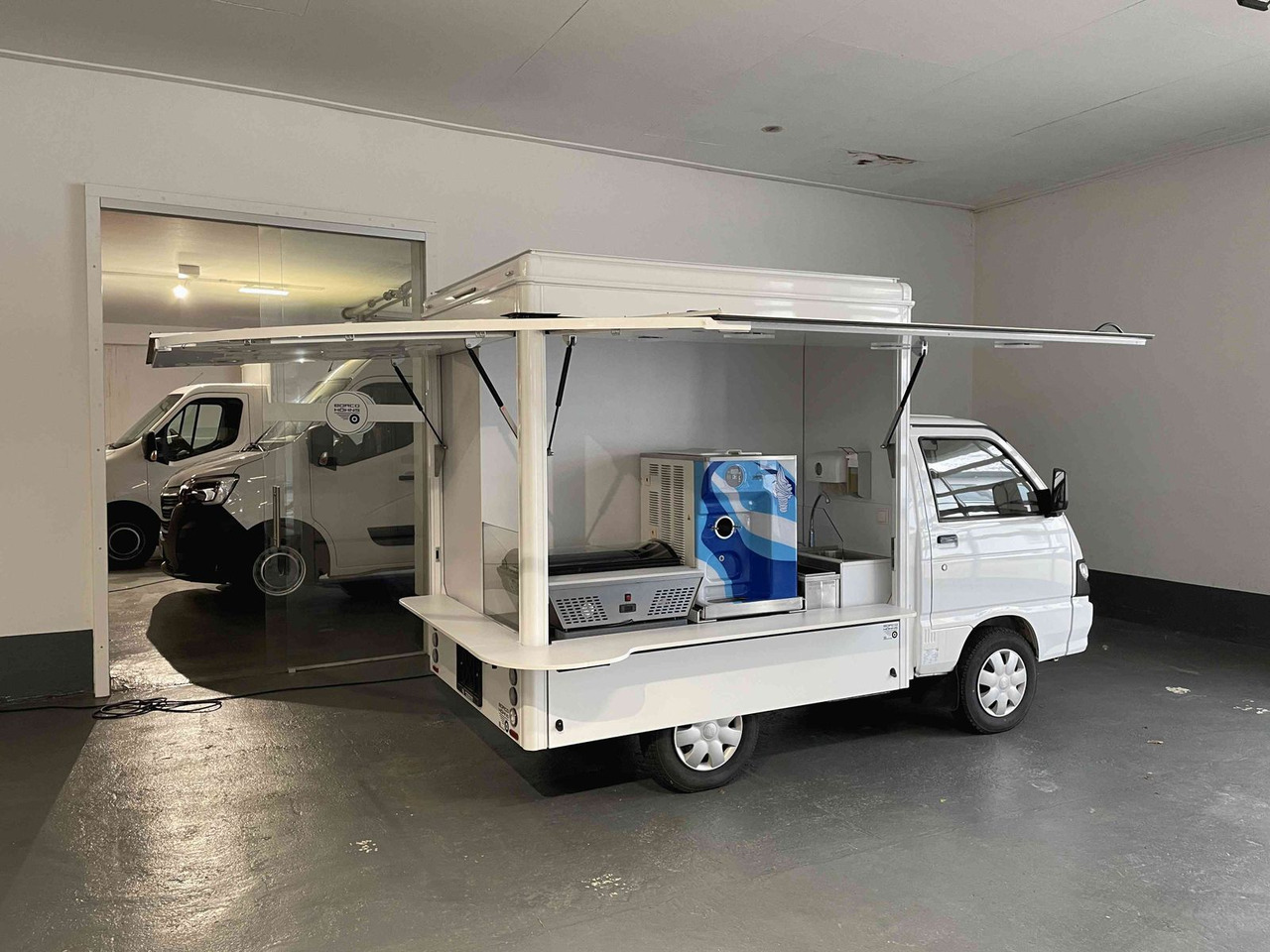Piaggio Porter - Food truck: foto 1 Piaggio Porter - Food truck: foto 1