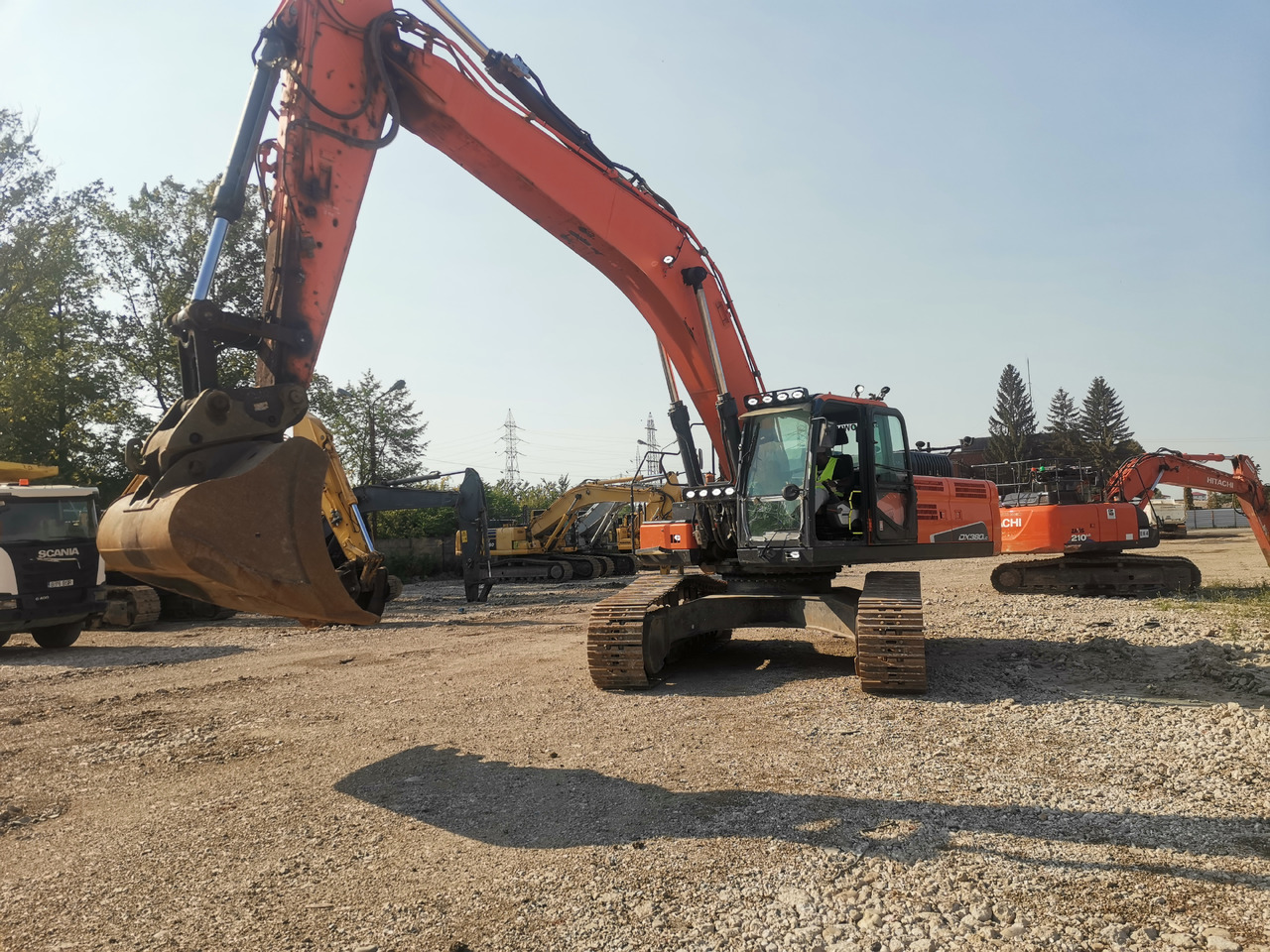 DOOSAN DX 380 - Escavadeira: foto 1 DOOSAN DX 380 - Escavadeira: foto 1