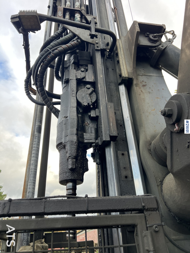 Máquina de perfuração Atlas Copco Smartroc T40-11 borerigg m/2540 hammer,CME sliper og gps: foto 16 Máquina de perfuração Atlas Copco Smartroc T40-11 borerigg m/2540 hammer,CME sliper og gps: foto 16