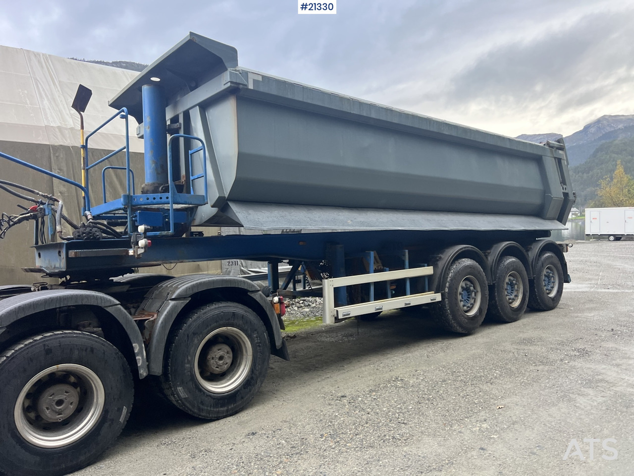 Carnehl 3 akslet tippsemi - Semi-reboque basculante: foto 4 Carnehl 3 akslet tippsemi - Semi-reboque basculante: foto 4