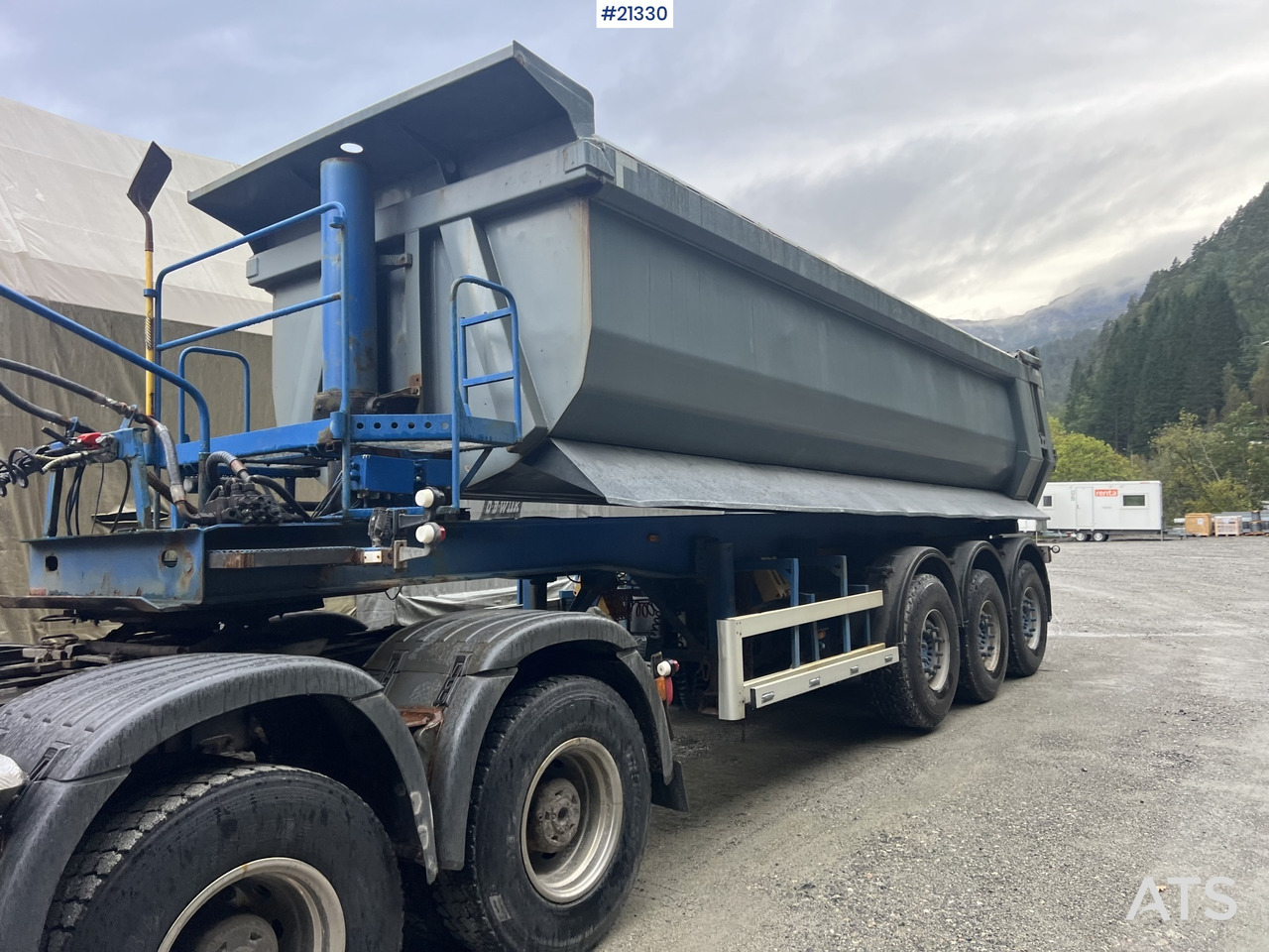 Carnehl 3 akslet tippsemi - Semi-reboque basculante: foto 1 Carnehl 3 akslet tippsemi - Semi-reboque basculante: foto 1