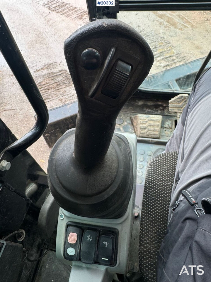 Escavadeira Caterpillar 307E2: foto 28