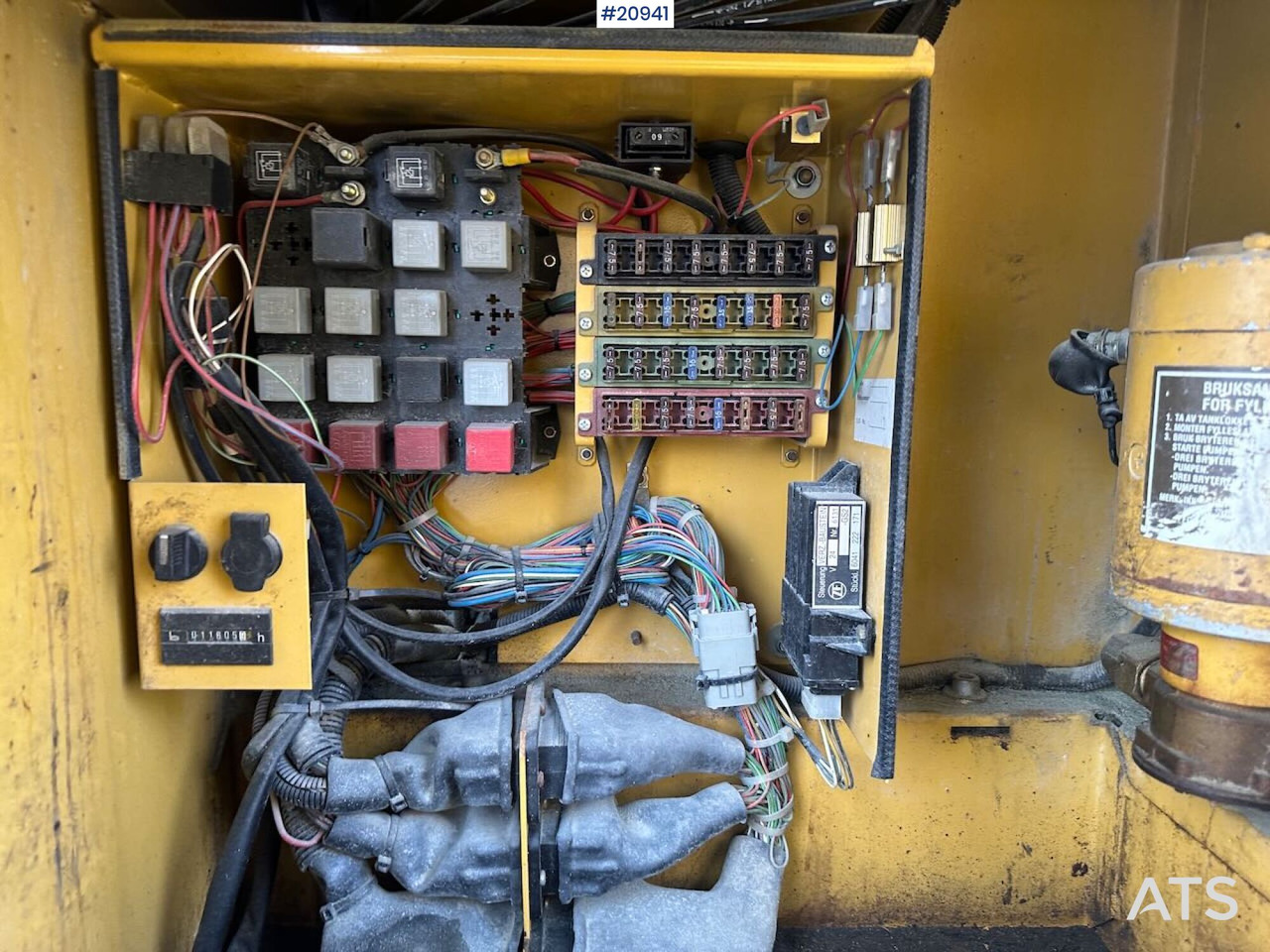 Escavadeira de rodas Caterpillar 312: foto 34