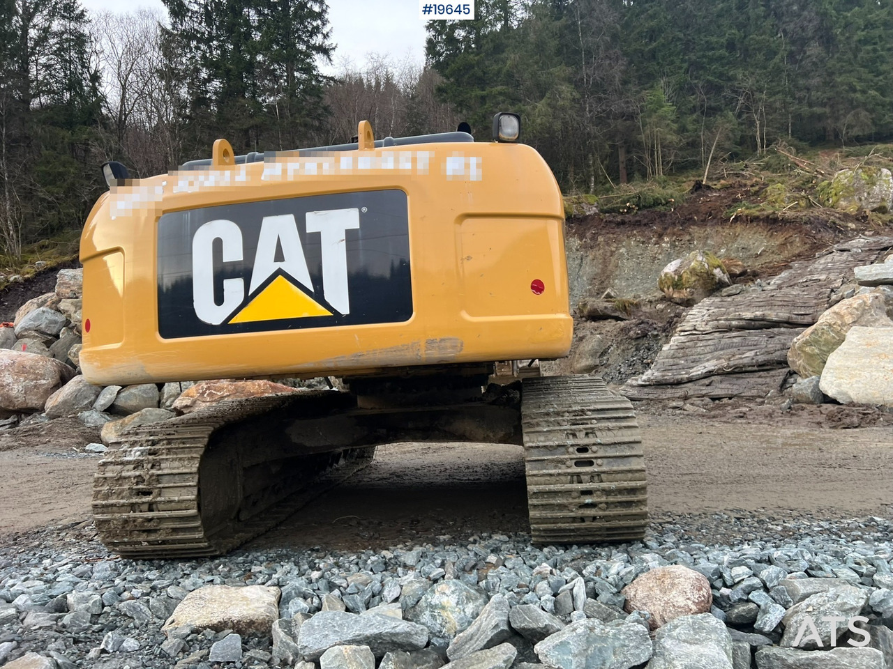 Escavadeira Caterpillar 323D: foto 10