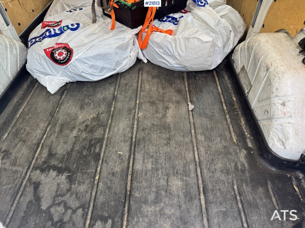 Furgão Ford TRANSIT: foto 16