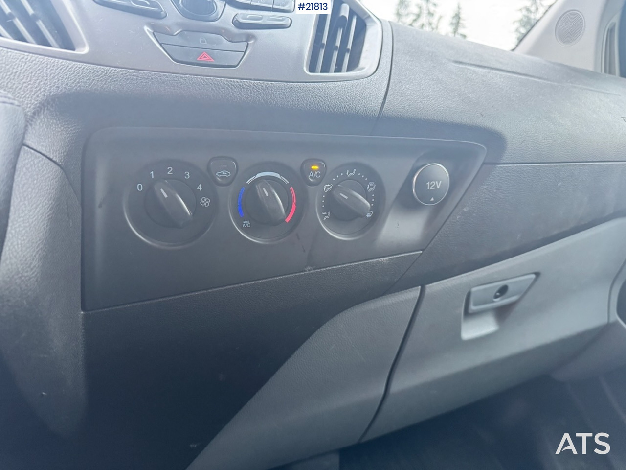 Furgão Ford TRANSIT: foto 25