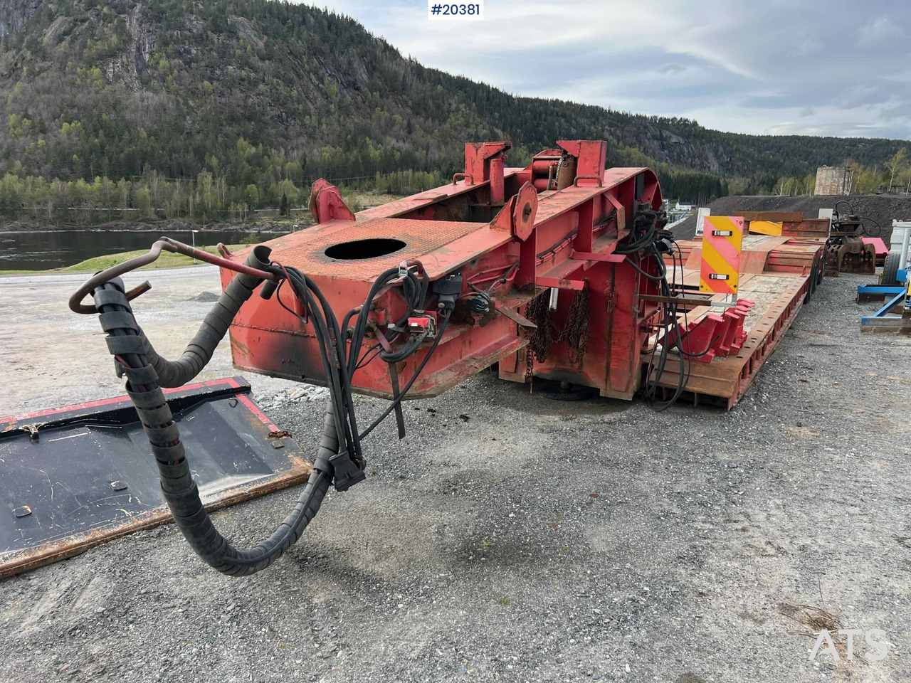 Hafo 3 axle Well trolley Rep.Object - Semi-reboque baixa: foto 5 Hafo 3 axle Well trolley Rep.Object - Semi-reboque baixa: foto 5