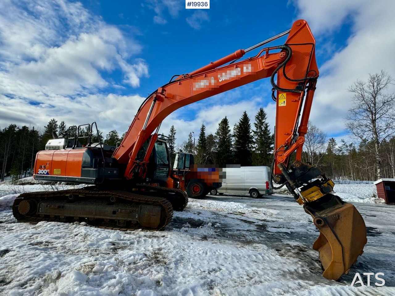 Hitachi ZX300LC-6 - Escavadeira: foto 5 Hitachi ZX300LC-6 - Escavadeira: foto 5