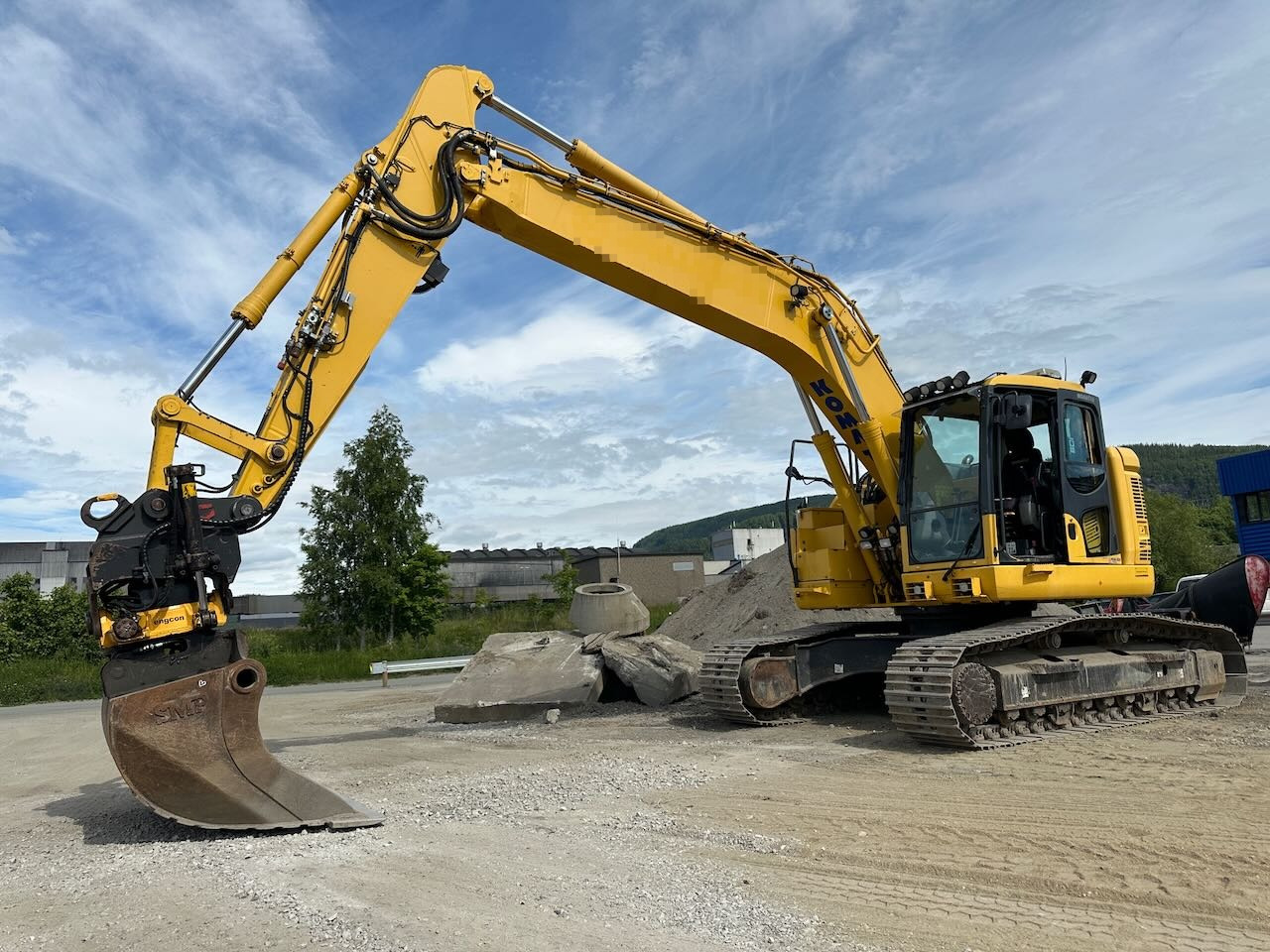 Komatsu PC228USLC-10 - Escavadora de rastos: foto 1 Komatsu PC228USLC-10 - Escavadora de rastos: foto 1