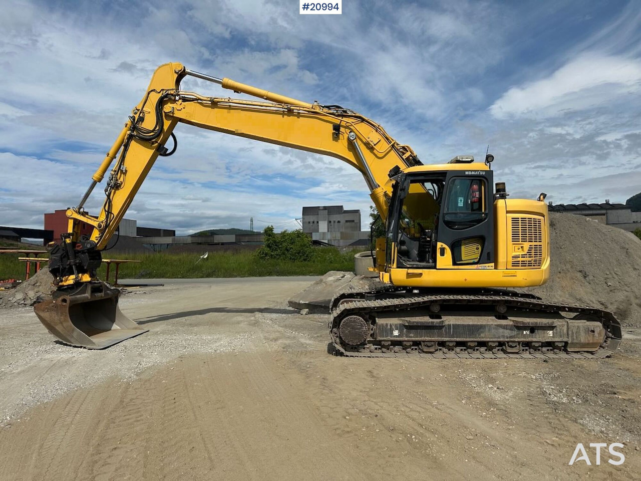 Komatsu PC228USLC-10 - Escavadora de rastos: foto 3 Komatsu PC228USLC-10 - Escavadora de rastos: foto 3