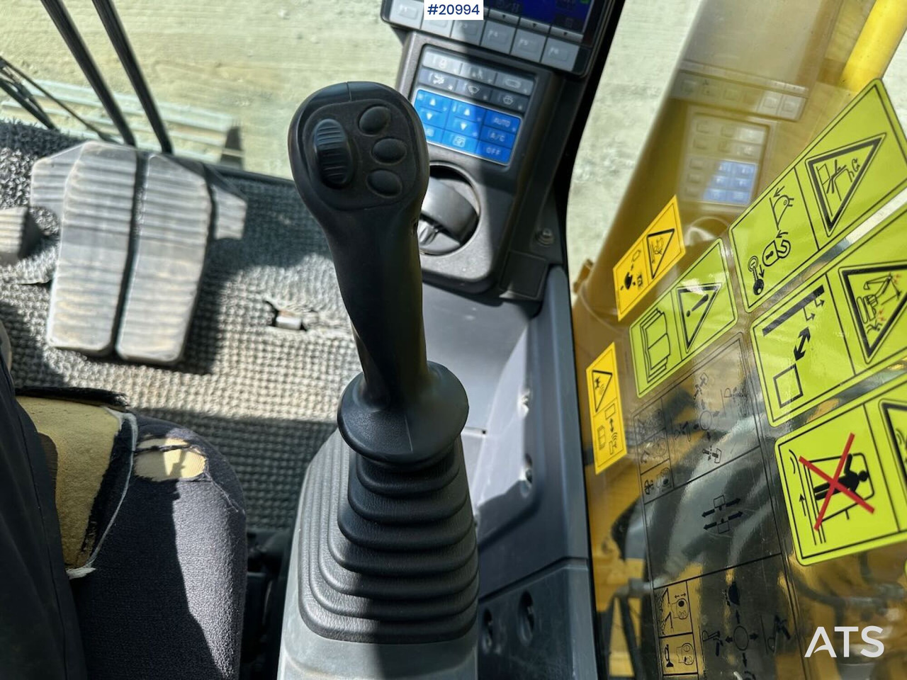 Escavadora de rastos Komatsu PC228USLC-10: foto 37