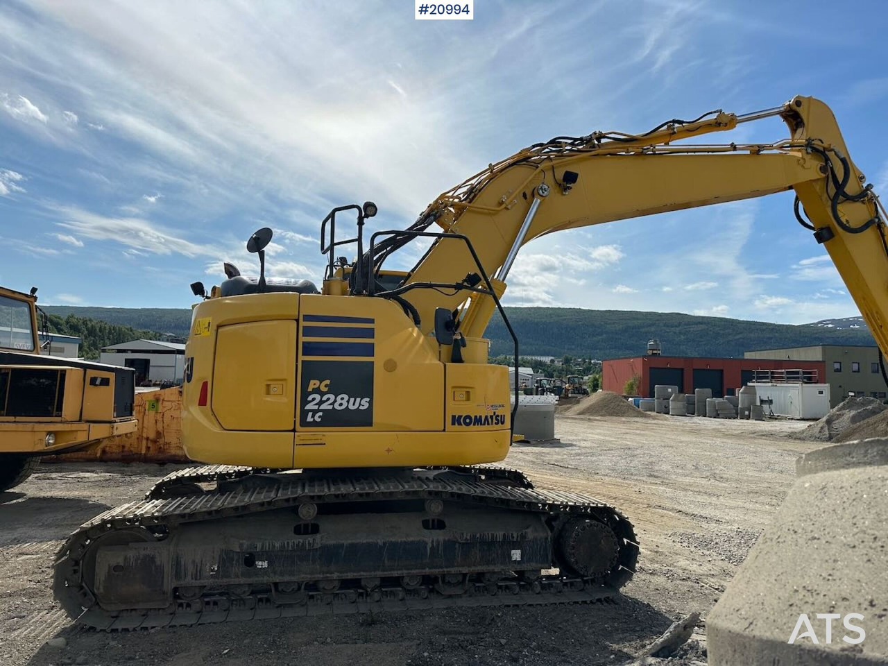 Escavadora de rastos Komatsu PC228USLC-10: foto 6