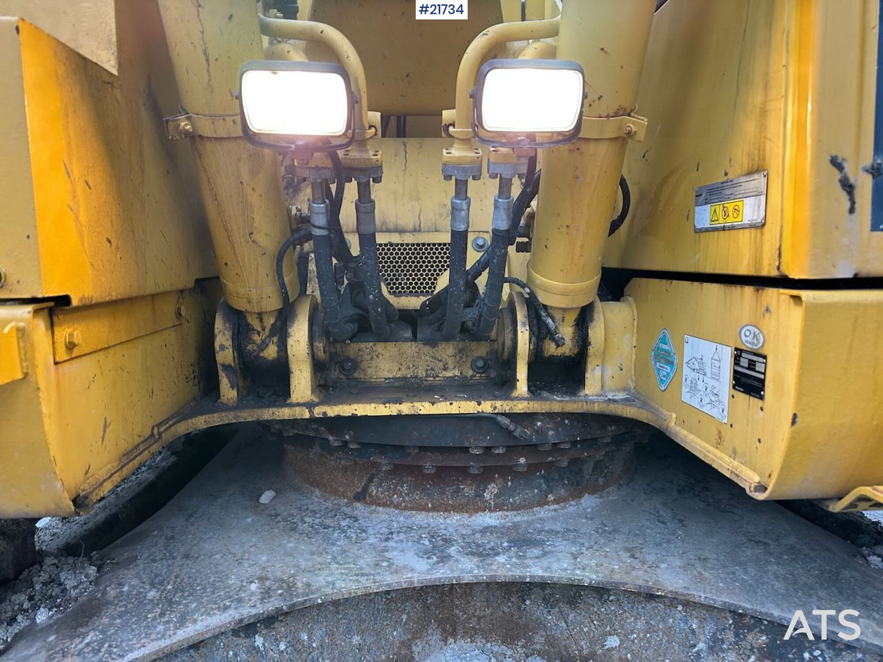 Locação financeira de Komatsu PC228USLC-8 gravemaskin m/ 3 skuffer og rototilt. SE VIDEO Komatsu PC228USLC-8 gravemaskin m/ 3 skuffer og rototilt. SE VIDEO: foto 37