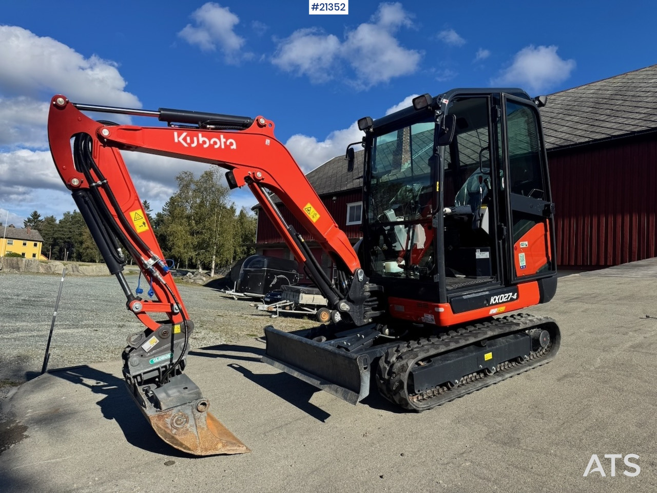 Kubota KX027-4 - Mini escavadeira: foto 2 Kubota KX027-4 - Mini escavadeira: foto 2