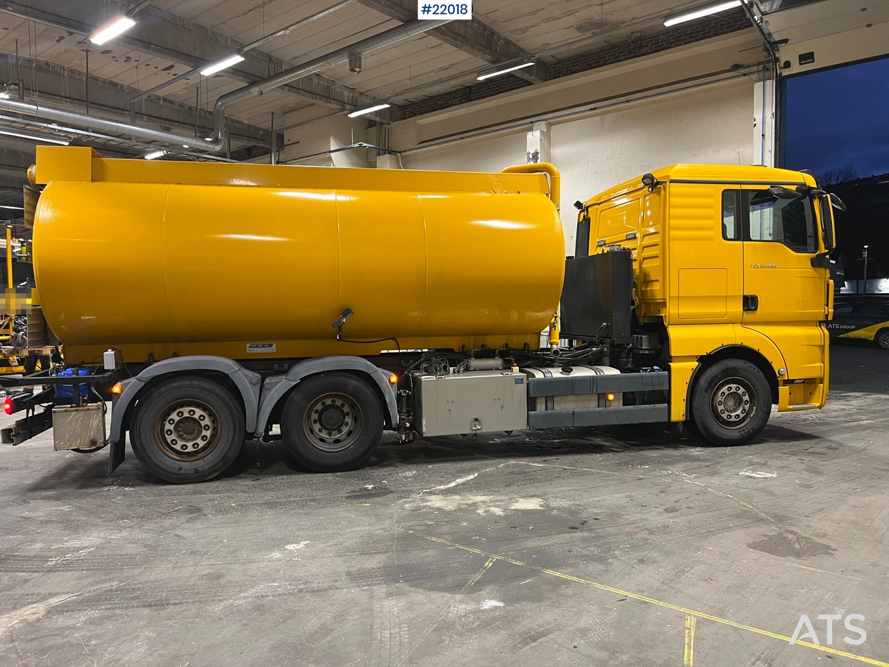 MAN TGX26.480 - Camião cisterna: foto 3 MAN TGX26.480 - Camião cisterna: foto 3