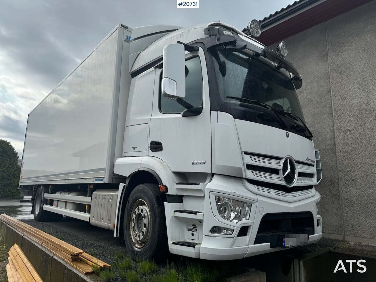 Mercedes Actros 1833 - Camião furgão: foto 4 Mercedes Actros 1833 - Camião furgão: foto 4