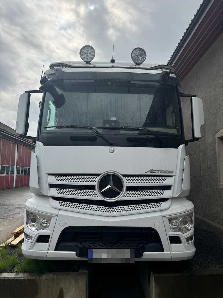 Mercedes Actros 1833 - Camião furgão: foto 3 Mercedes Actros 1833 - Camião furgão: foto 3