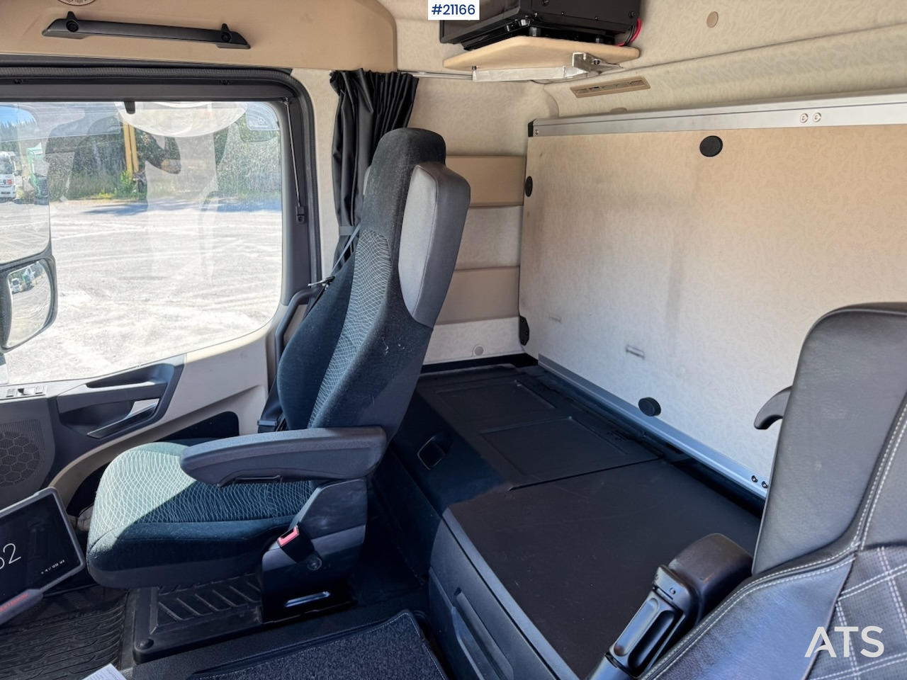 Locação financeira de Mercedes Actros 2553 Mercedes Actros 2553: foto 46 Locação financeira de Mercedes Actros 2553 Mercedes Actros 2553: foto 46