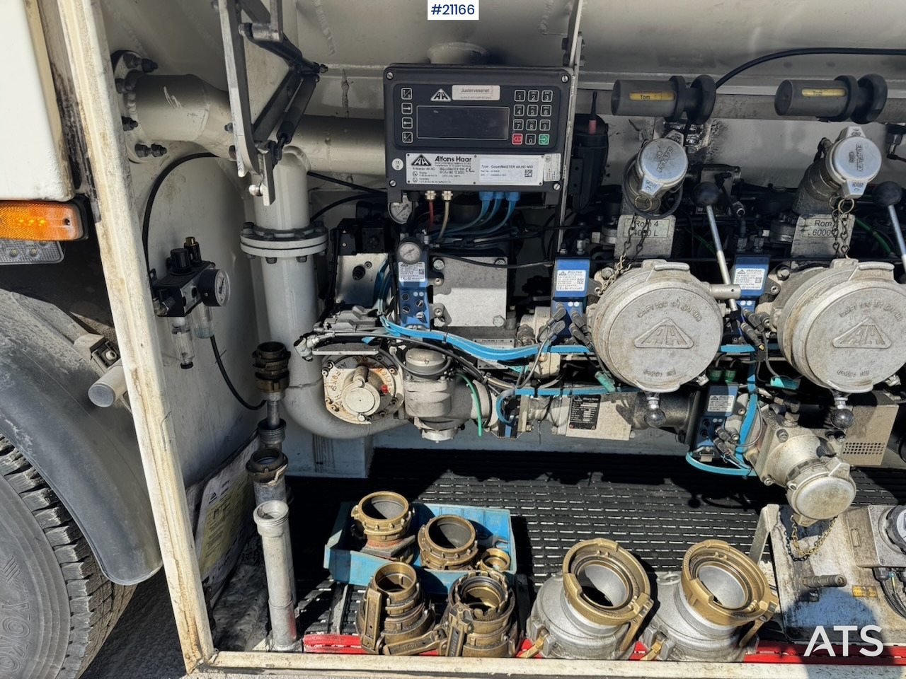 Locação financeira de Mercedes Actros 2553 Mercedes Actros 2553: foto 25 Locação financeira de Mercedes Actros 2553 Mercedes Actros 2553: foto 25