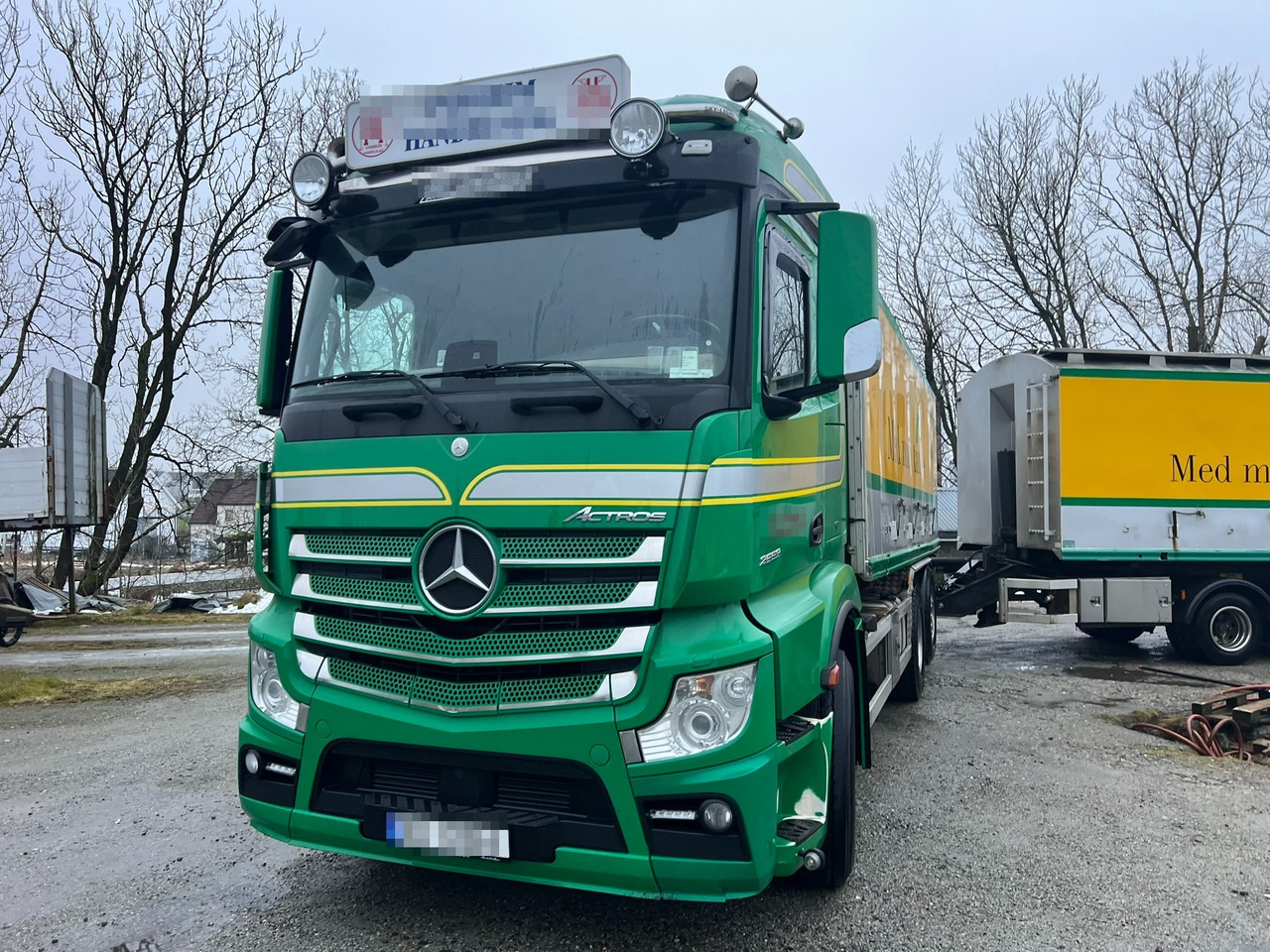 Mercedes Actros - Camião cisterna: foto 4 Mercedes Actros - Camião cisterna: foto 4