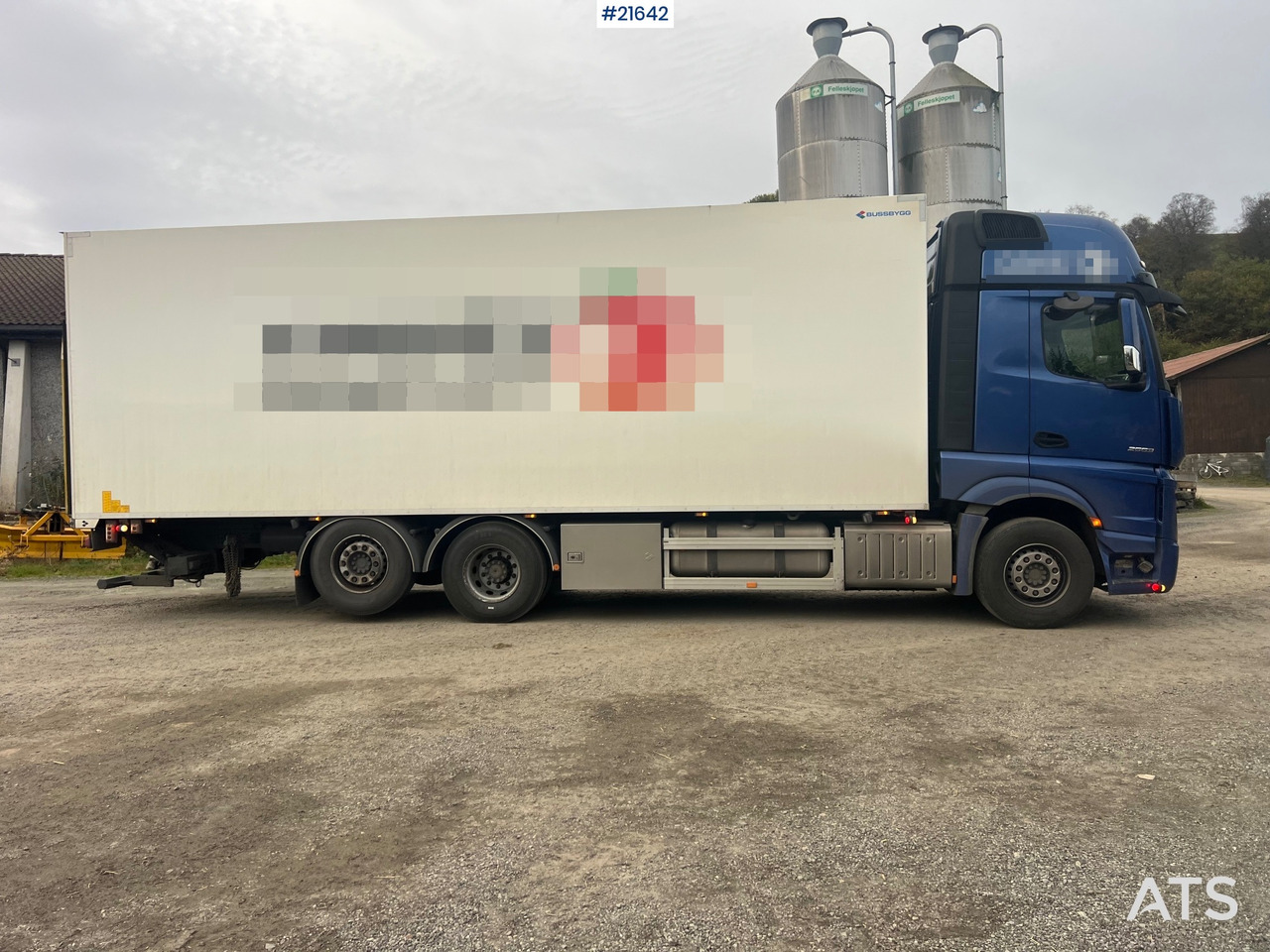 Mercedes-Benz Actrox 6x2 skapbil m/ kjøl/frys aggregat - Camião furgão: foto 5 Mercedes-Benz Actrox 6x2 skapbil m/ kjøl/frys aggregat - Camião furgão: foto 5