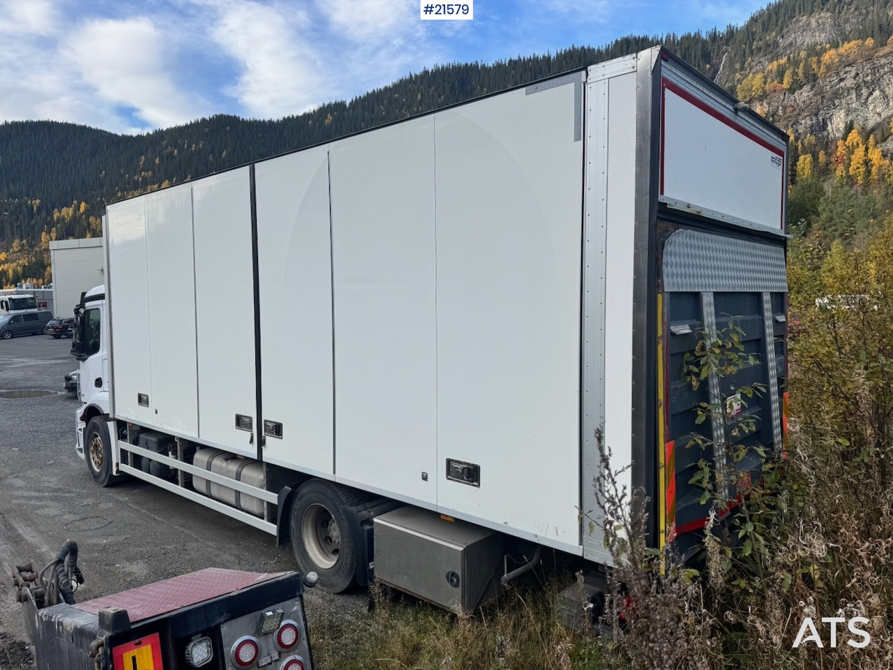 Mercedes-Benz Antos 1832 m/ Full sideåpning og Kjøl/frys. - Camião furgão: foto 3 Mercedes-Benz Antos 1832 m/ Full sideåpning og Kjøl/frys. - Camião furgão: foto 3