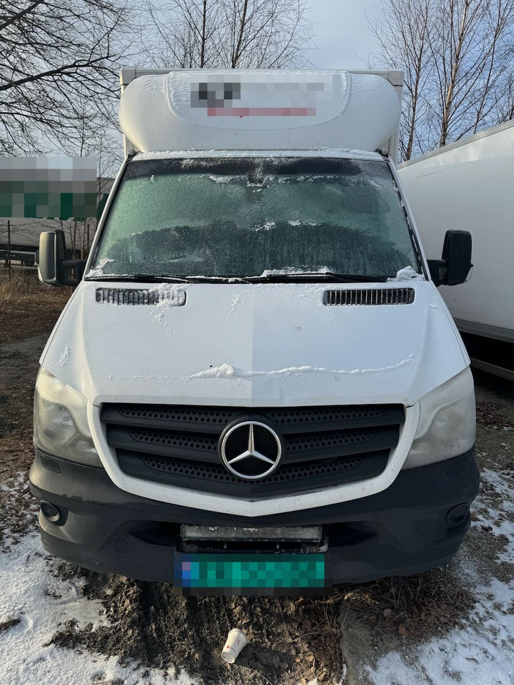 Mercedes Sprinter - Carrinha de contentor: foto 2 Mercedes Sprinter - Carrinha de contentor: foto 2