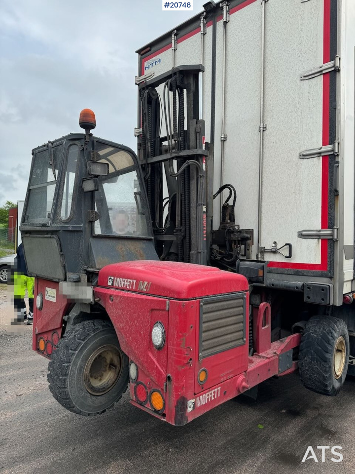 Moffett M4 25.4 - Empilhador montado em camião: foto 4 Moffett M4 25.4 - Empilhador montado em camião: foto 4