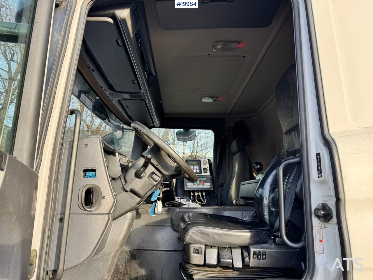 Locação financeira de Scania P400 Scania P400: foto 23