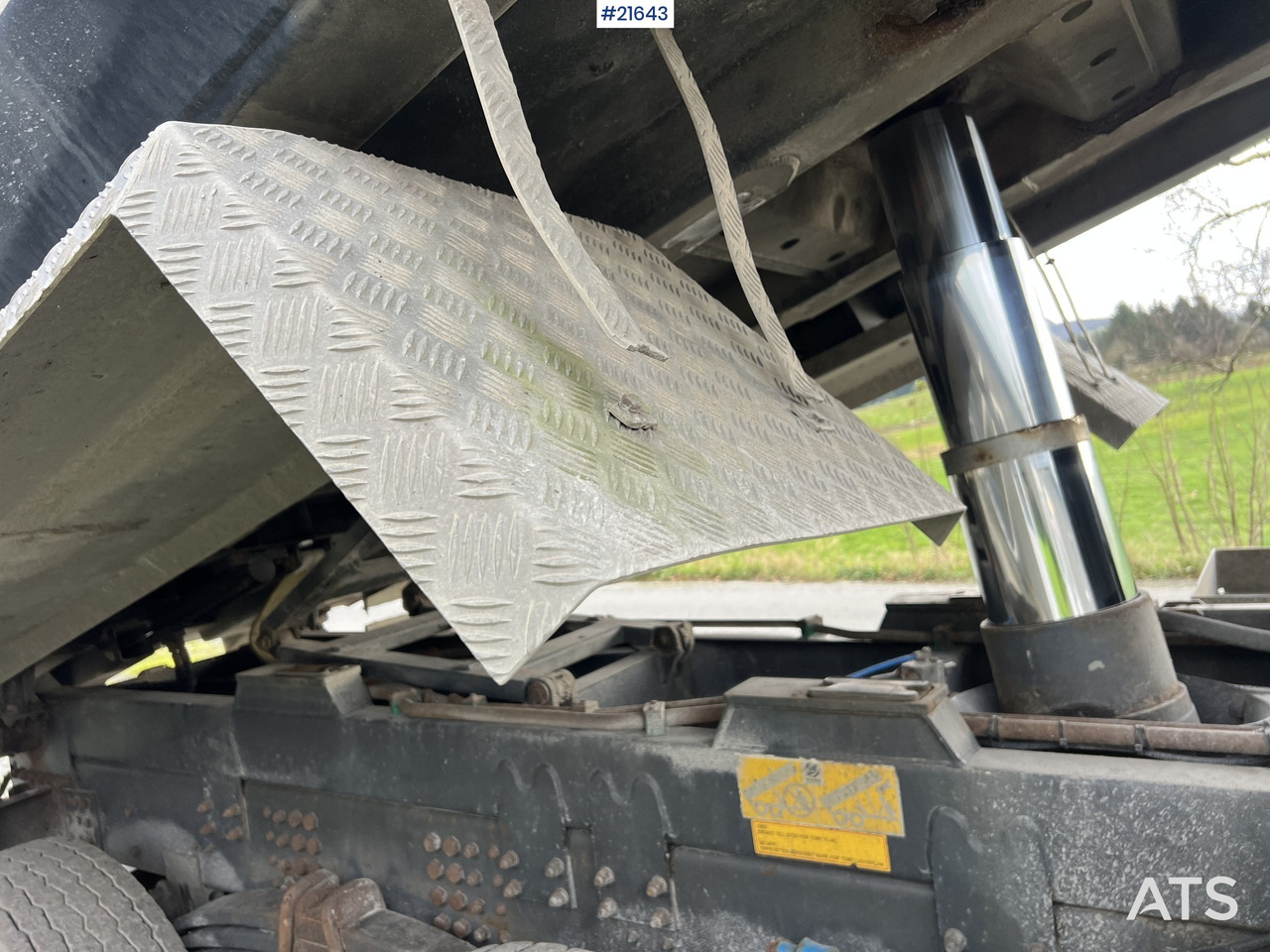 Camião basculante Scania R560 6x4 Tippbil: foto 27