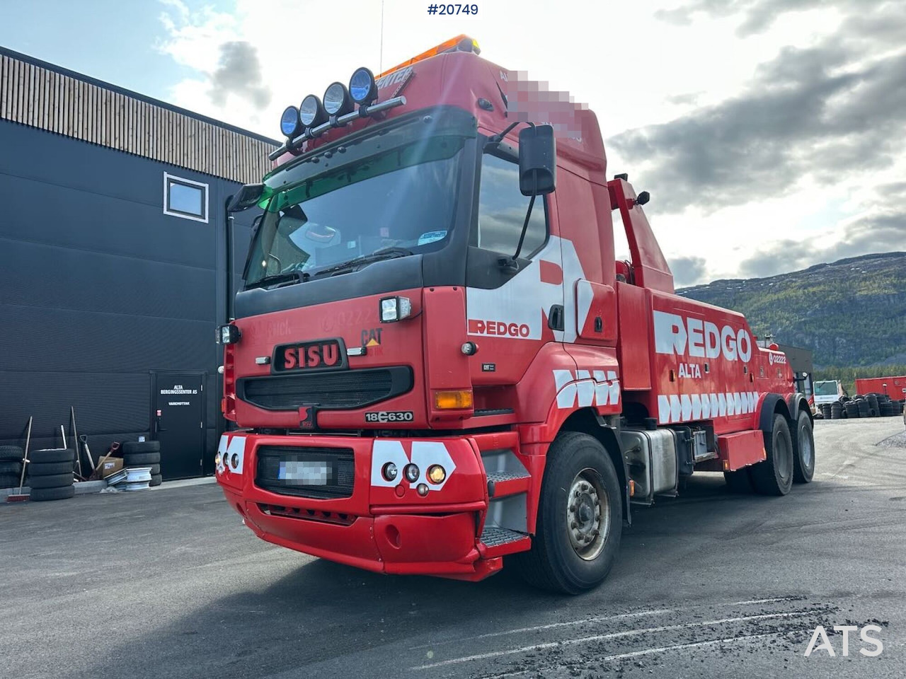 Sisu E18M 6x4 tungberger m/ EKA påbygg og kjettinger. SE VIDEO - Caminhão reboque: foto 2 Sisu E18M 6x4 tungberger m/ EKA påbygg og kjettinger. SE VIDEO - Caminhão reboque: foto 2