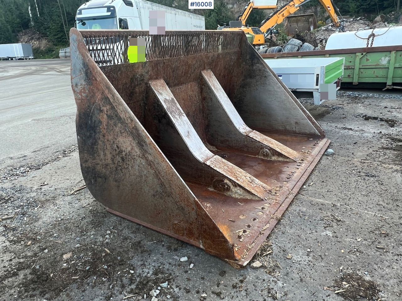 Skuffe til hjullaster - Balde escavadora para Máquina de construção: foto 1 Skuffe til hjullaster - Balde escavadora para Máquina de construção: foto 1