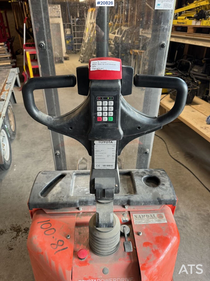 Toyota 7SM12 - Stacker: foto 5 Toyota 7SM12 - Stacker: foto 5