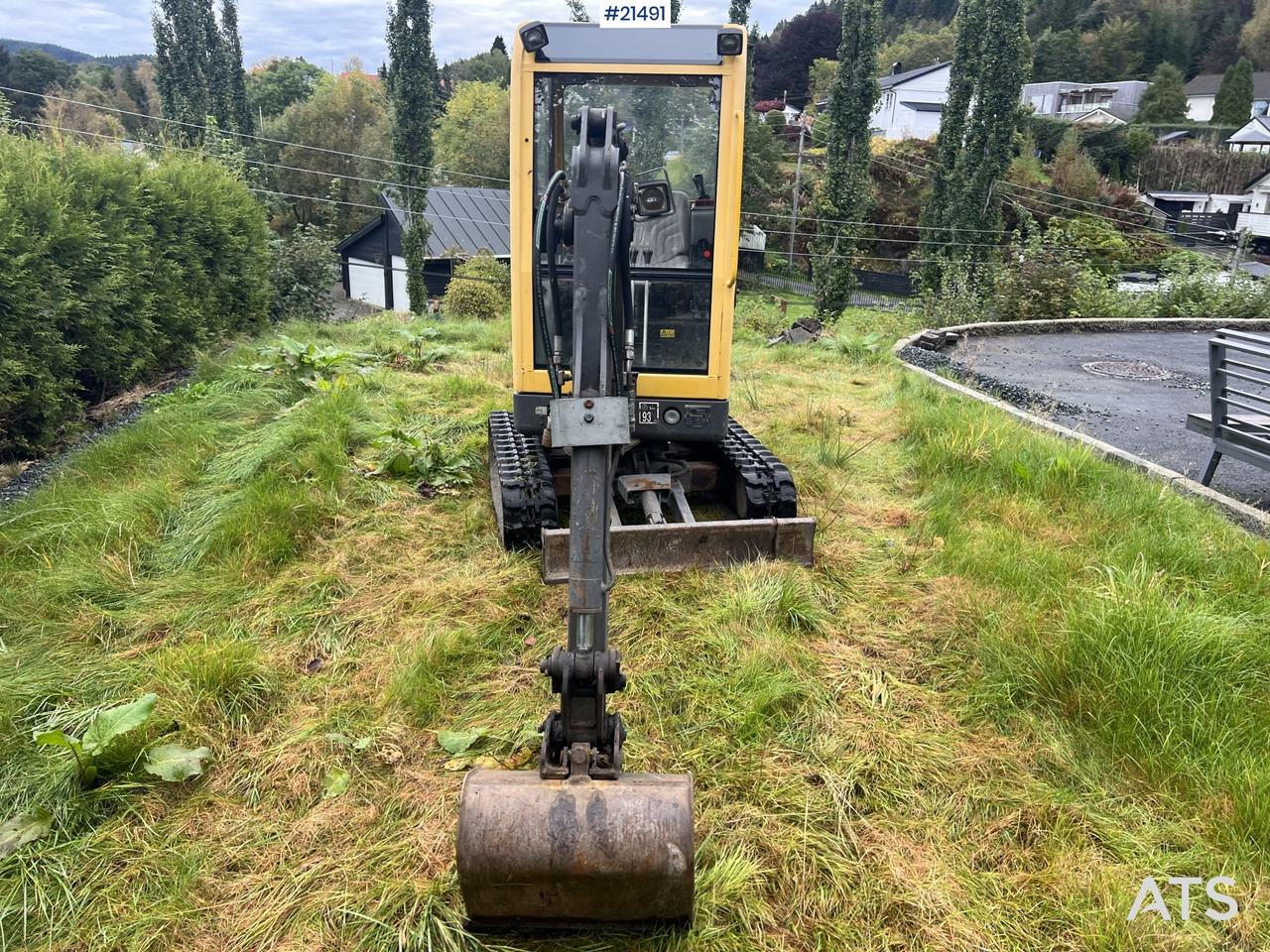 Volvo EC15B - Mini escavadeira: foto 3 Volvo EC15B - Mini escavadeira: foto 3