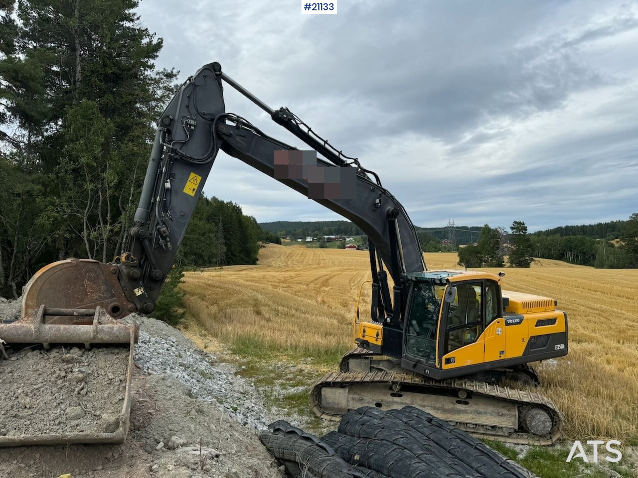 Volvo EC250DL - Escavadora de rastos: foto 1 Volvo EC250DL - Escavadora de rastos: foto 1
