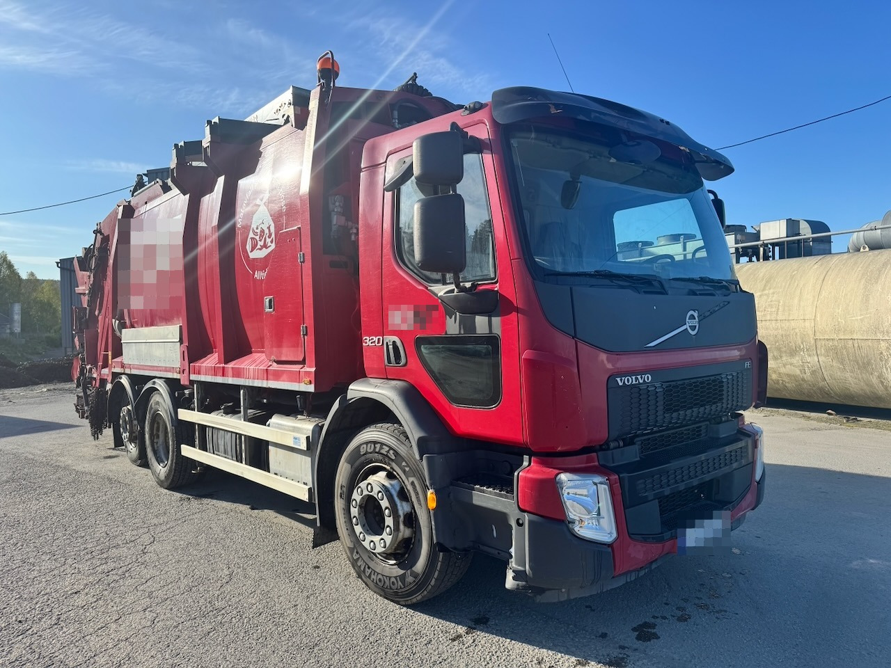 Volvo FE320 - Caminhão de lixo: foto 1 Volvo FE320 - Caminhão de lixo: foto 1