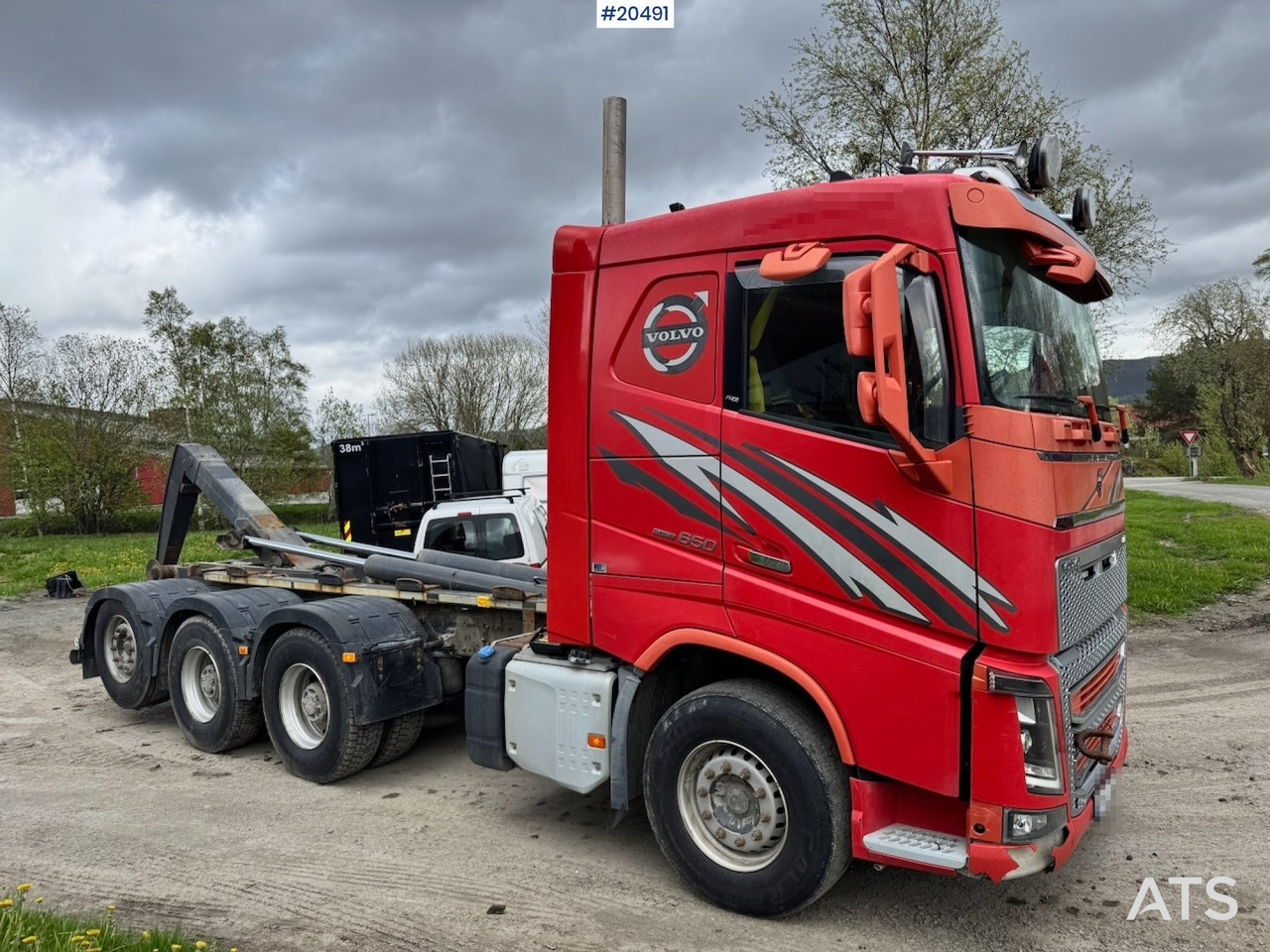 Volvo FH16 650 - Camião polibenne: foto 4 Volvo FH16 650 - Camião polibenne: foto 4