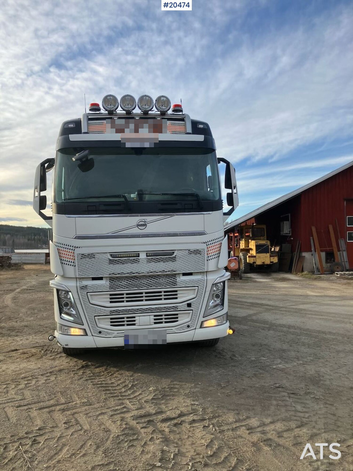 Volvo FH540 - Camião de transporte de madeira: foto 2 Volvo FH540 - Camião de transporte de madeira: foto 2