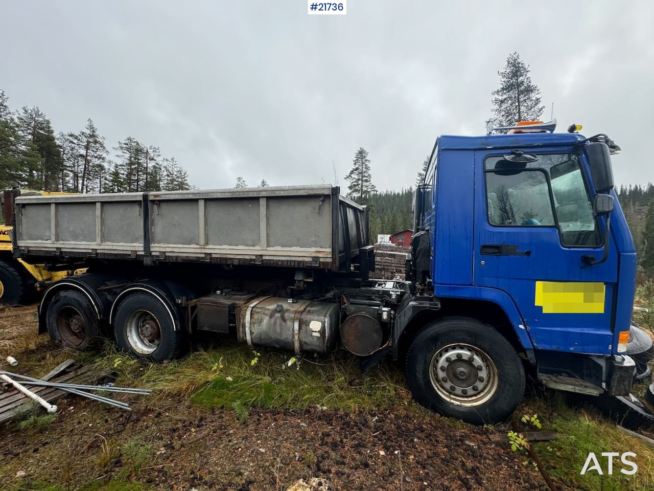 Volvo FL12 m/ 22 t/m Palfinger kran, tømmerflak, Dumperkasse og plan. - Camião grua: foto 2 Volvo FL12 m/ 22 t/m Palfinger kran, tømmerflak, Dumperkasse og plan. - Camião grua: foto 2
