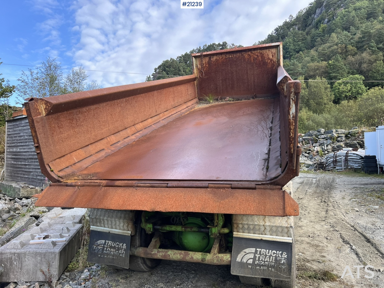 Camião polibenne Volvo FM12: foto 9