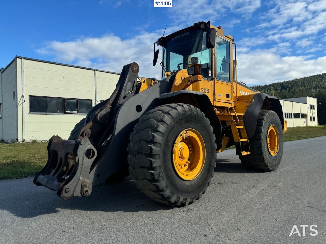 Volvo L110E - Pá carregadora de rodas: foto 1 Volvo L110E - Pá carregadora de rodas: foto 1