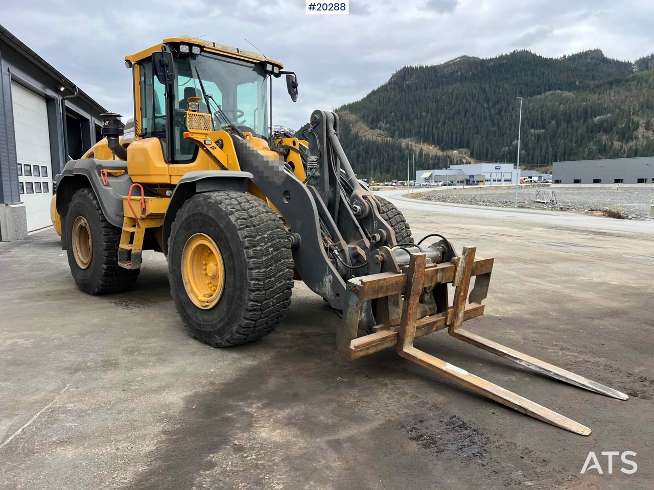 Volvo L110H - Pá carregadora de rodas: foto 1 Volvo L110H - Pá carregadora de rodas: foto 1