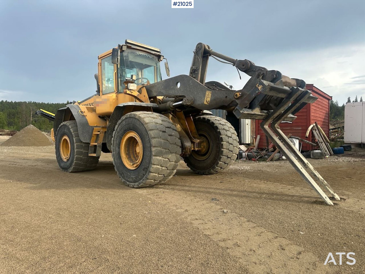 Volvo L120E - Pá carregadora de rodas: foto 1 Volvo L120E - Pá carregadora de rodas: foto 1