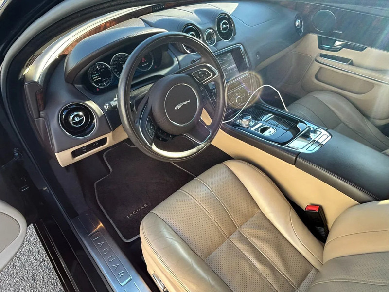Sedan Jaguar XJ 3.0 V6D 275 PK /AUTOM / PANO DAK / VOL LEDER / MERIDAN / EXPORT PRICE: foto 15