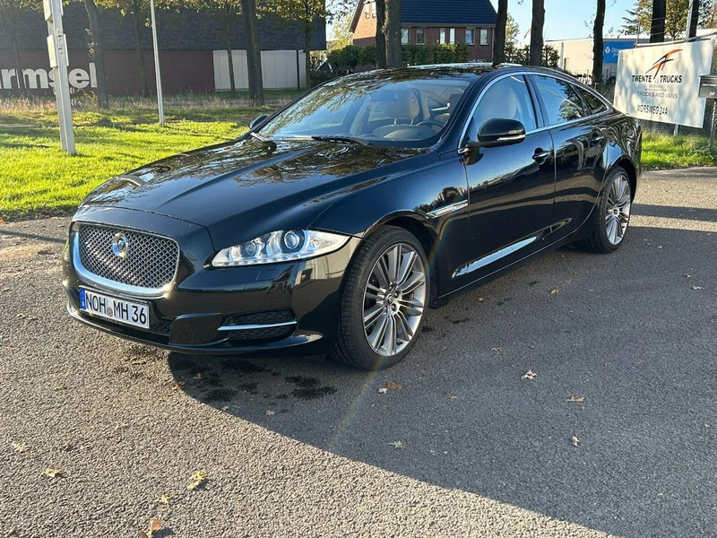 Jaguar XJ 3.0 V6D 275 PK /AUTOM / PANO DAK / VOL LEDER / MERIDAN / EXPORT PRICE - Automóvel: foto 3 Jaguar XJ 3.0 V6D 275 PK /AUTOM / PANO DAK / VOL LEDER / MERIDAN / EXPORT PRICE - Automóvel: foto 3