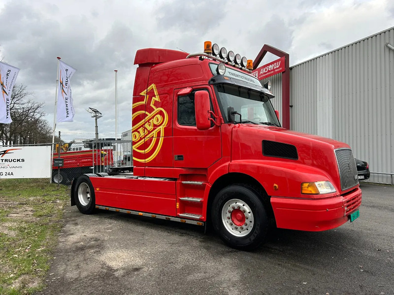 Volvo NH 12.460 4X2 460PK Globetrotter/ Manuel Gearbox / NL Truck - Tractor: foto 3 Volvo NH 12.460 4X2 460PK Globetrotter/ Manuel Gearbox / NL Truck - Tractor: foto 3
