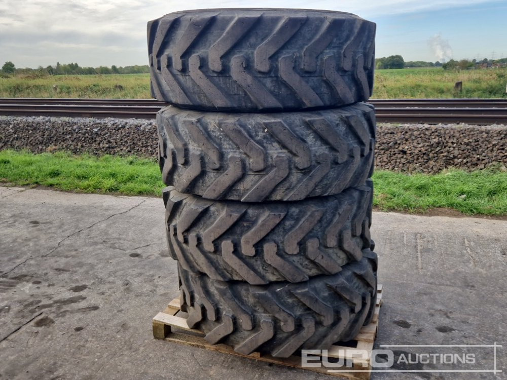 15.5/80/24 Tyres (4 of) - Pneu: foto 1 15.5/80/24 Tyres (4 of) - Pneu: foto 1