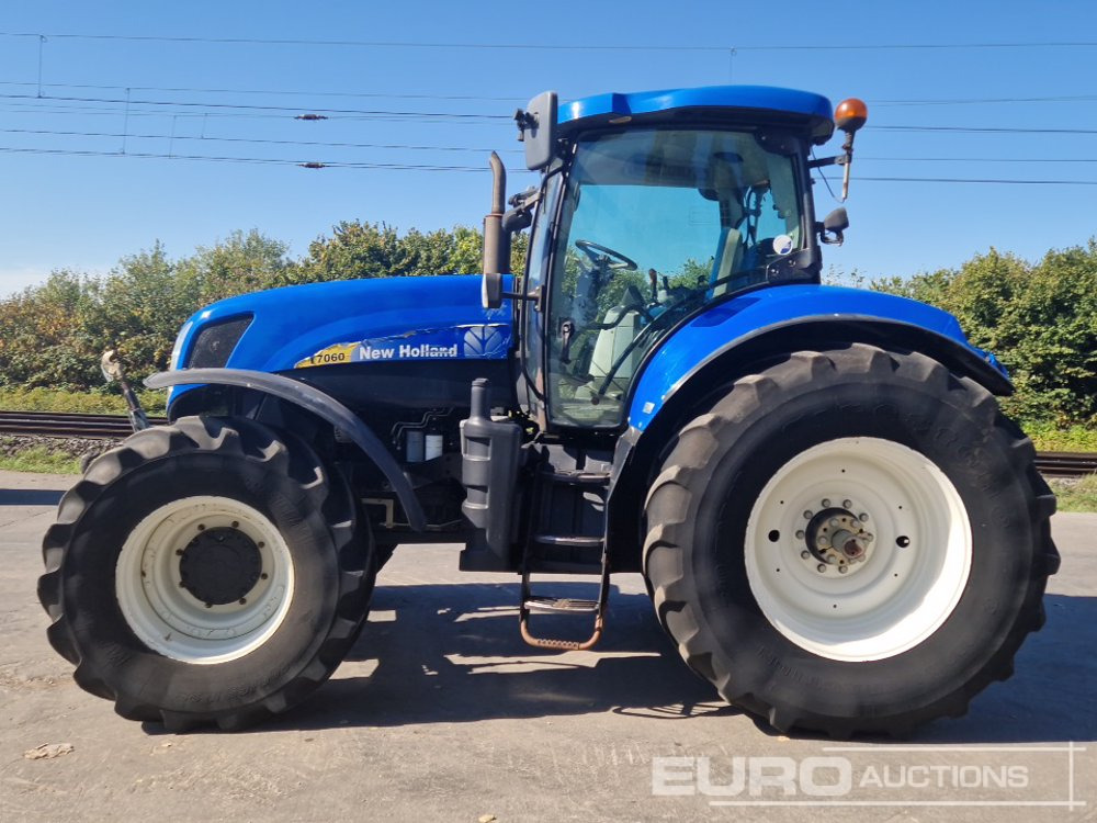 2009 New Holland T7060 - Trator: foto 2 2009 New Holland T7060 - Trator: foto 2