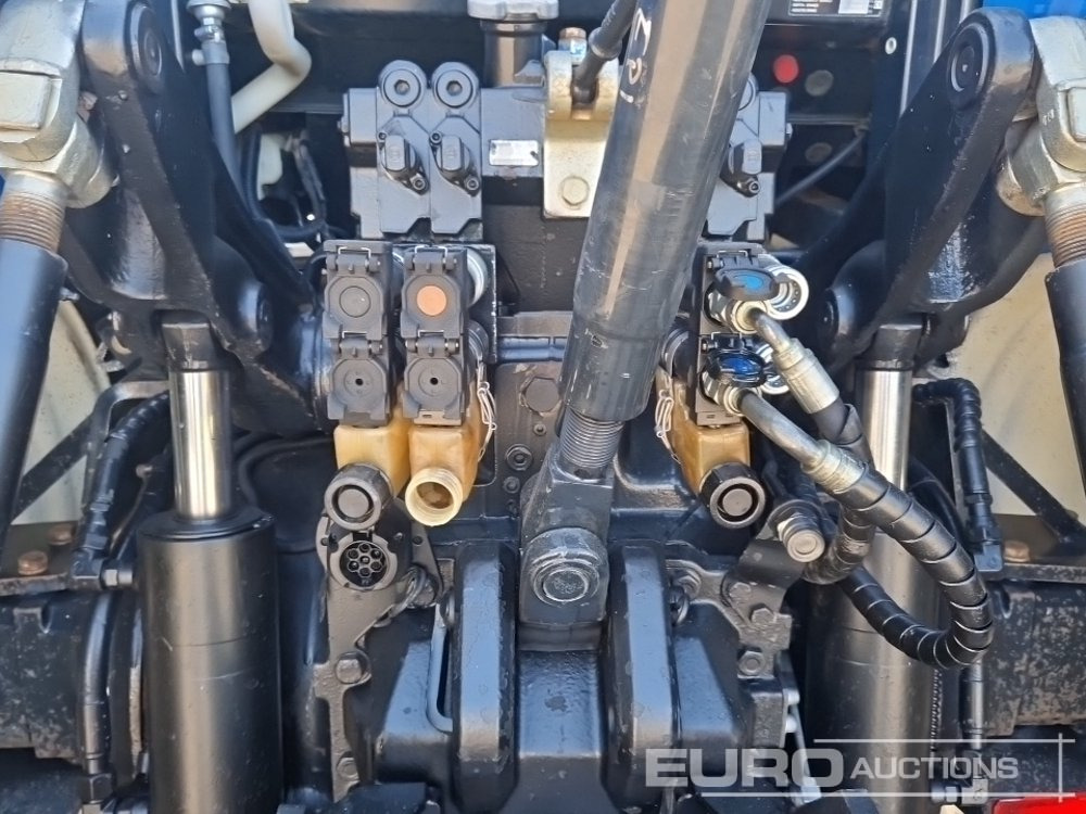 Trator 2009 New Holland T7060: foto 19