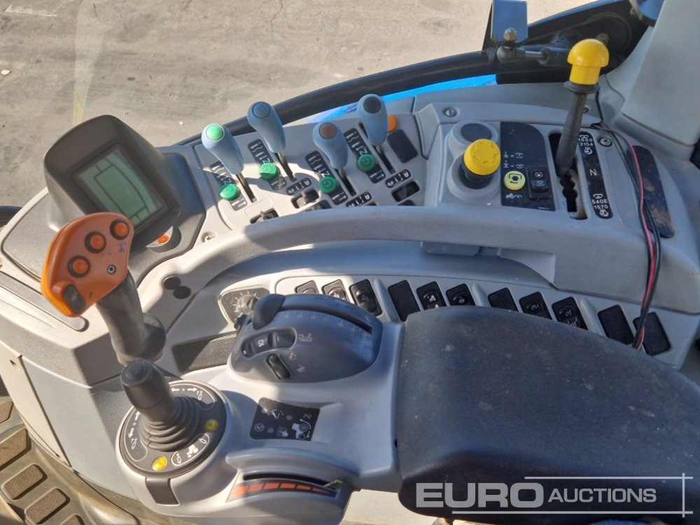 Trator 2009 New Holland T7060: foto 29
